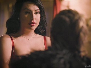 Tatuado súper bootylicious Chanel Santini ofrece shemale shrug off dismiss BJ