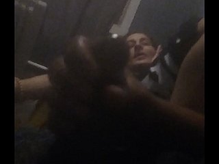 Dzielenie kanapy z żoną brata
