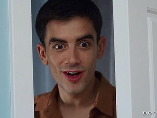 Jordi El Nino Polla se joint à Hayes trio avec le sexe Halle