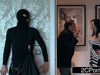 نائب الرئيس وأنا سوف تصرخ لزوجي - ياسمين جيمس