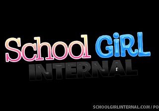 Âm hộ của Schoolgirl chỉ cảm thấy quá tốt để rút ra!