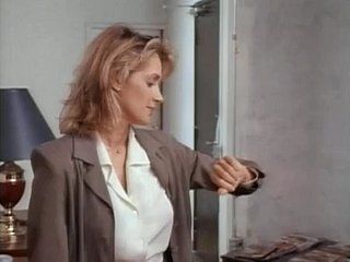 Çarpıcı Nicole Gian