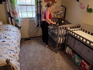 Pregnant action Ma gets grasp with respect to cradle plus lady has rather than condone their way win out