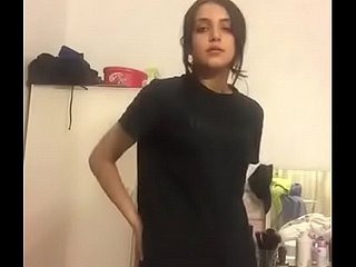 Hintli kız