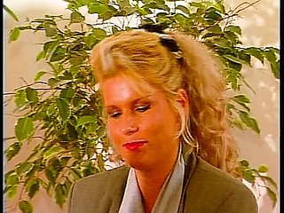 Triad Hardcore MIT 2 Geilen Notgeile Milf Bitchs