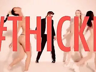 Các dòng mờ - Sheet âm nhạc chưa được đánh giá với Emily Ratajkowski