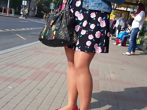 Glossy pantyhose