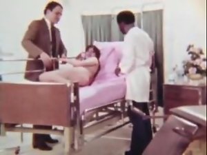 النادي السينمائي NO.30 - الأمومة وارد Sex.avi