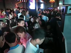 Pelancongan seks - Adakah Anda Terlalu kebanggaan membayar untuk seks?