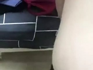 COVID-19 پھیلنے کے دوران، میں نے ایک milf کو چود لیا۔