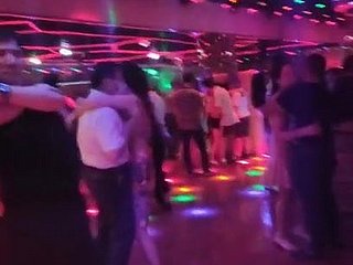 Kelab saya- Pesta malam ini