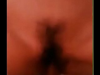 ragazza cinese scopa sward e poster alta voce