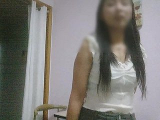 女の子のテクニックはとても優しく、体型はスリムですが暑さは足りません