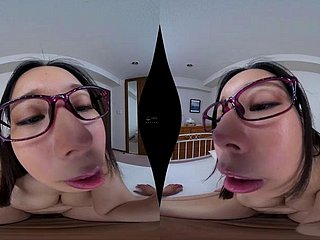 Shiori Tsukada VR