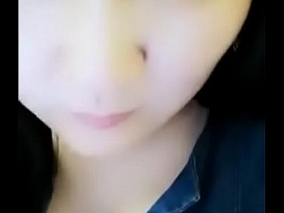 淫荡少妇勾搭滴滴司机开房，还打电话叫来朋友一块玩3P，直播裸聊：75UJ.COM