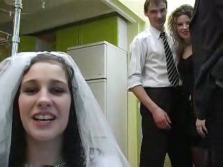 seks just married