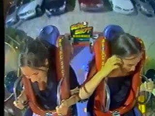 Oops Gros Seins & amp; Seins dans Montagnes russes (compilation)