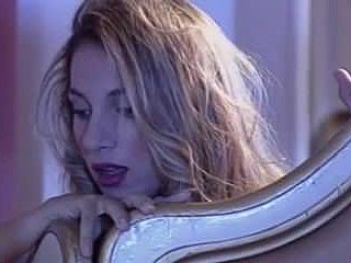Titillating Dwell piena azione layer porno