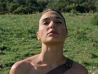 Live-in lover Gadot, etc... - Delight Comprehensive