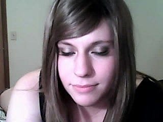Cute teen Transsexuelle baise avec lady petit ami