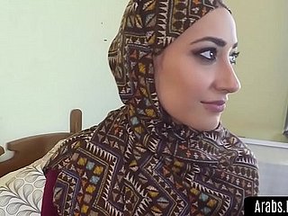 tüylü kedi horoz ile doldurulmuş Arap beautys