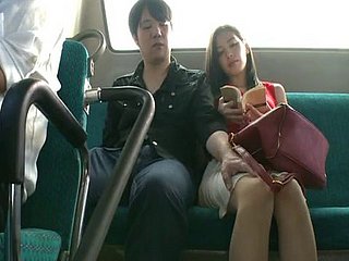 otobüste Kamu lanet Miyuki Yokoyama cum hard yapar