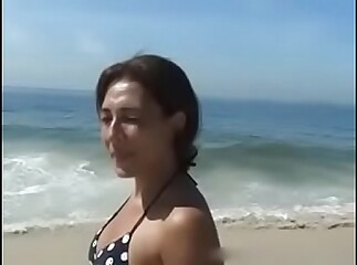 Brazilian milf with big ass gets a facial